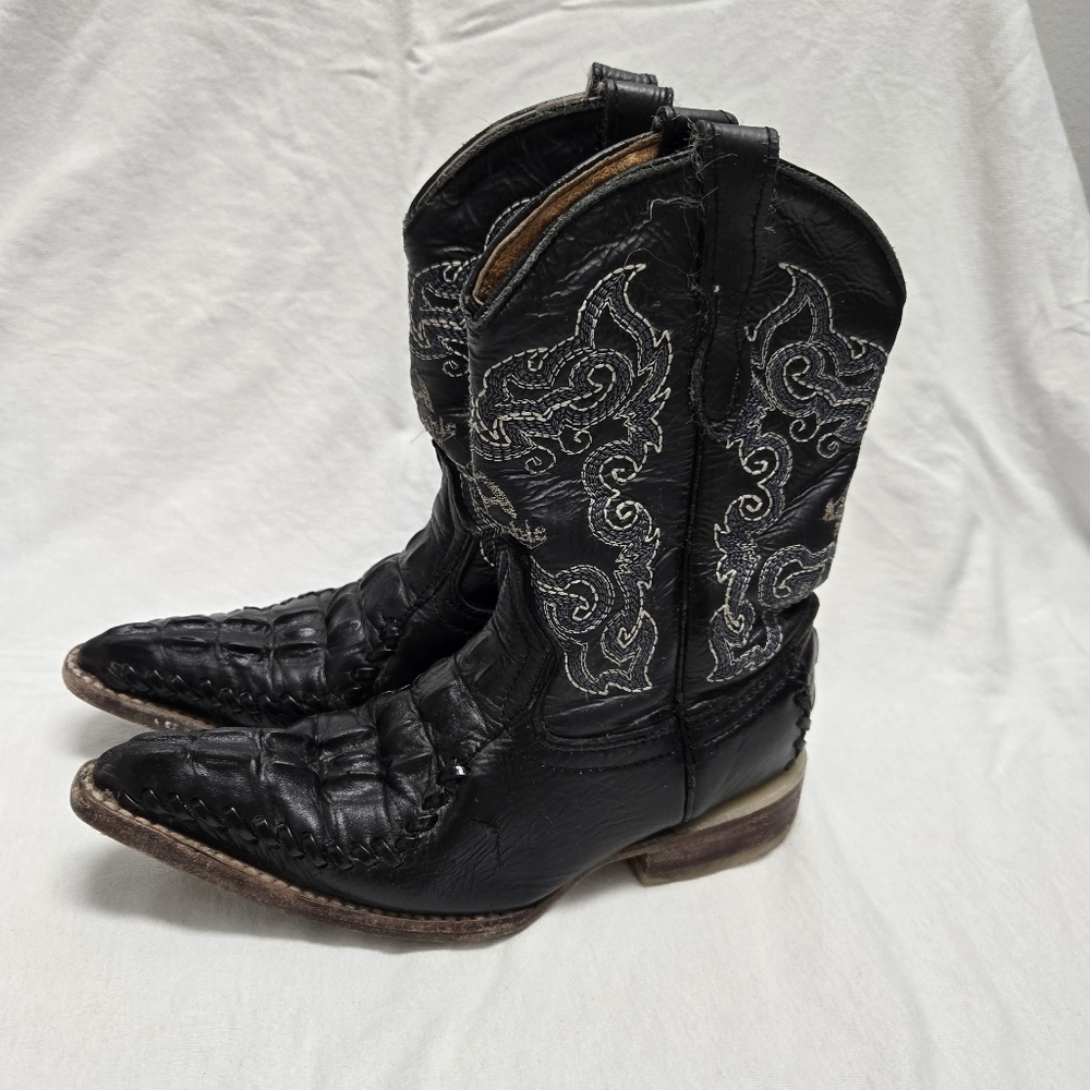 Black Western Crocodille/Alligator leather Cowboy Boots with Embroidered Design - Picture 3 of 7